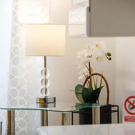 Position Theater * Split