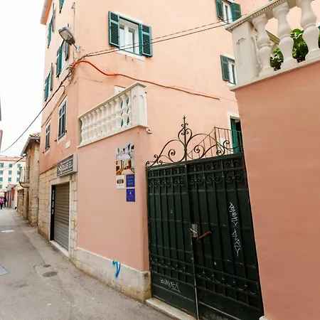 Apartman Position Theater Split